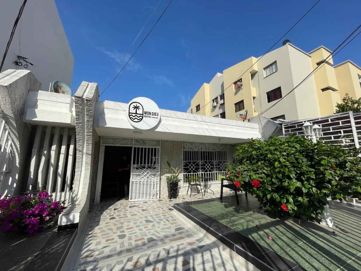 Mondieu Hostel Barranquilla  Buitenkant foto