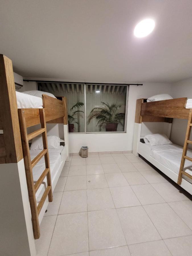 Mondieu Hostel Barranquilla  Buitenkant foto